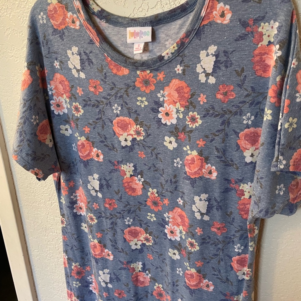 Size S LuLaRoe Maria maxi dress